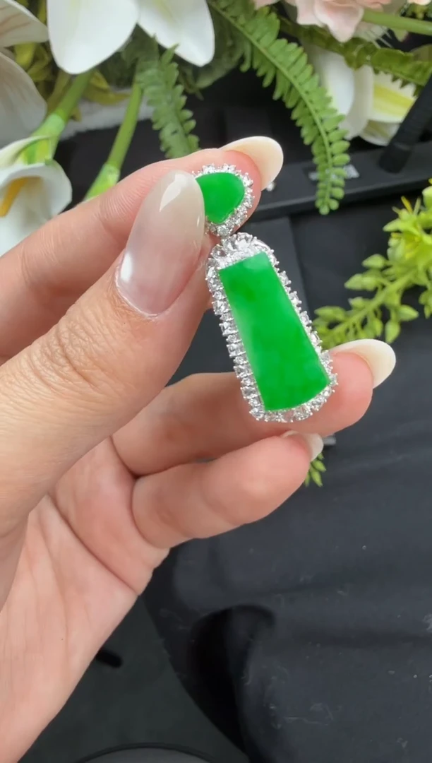 颈饰未镶嵌翡翠翡翠无事牌