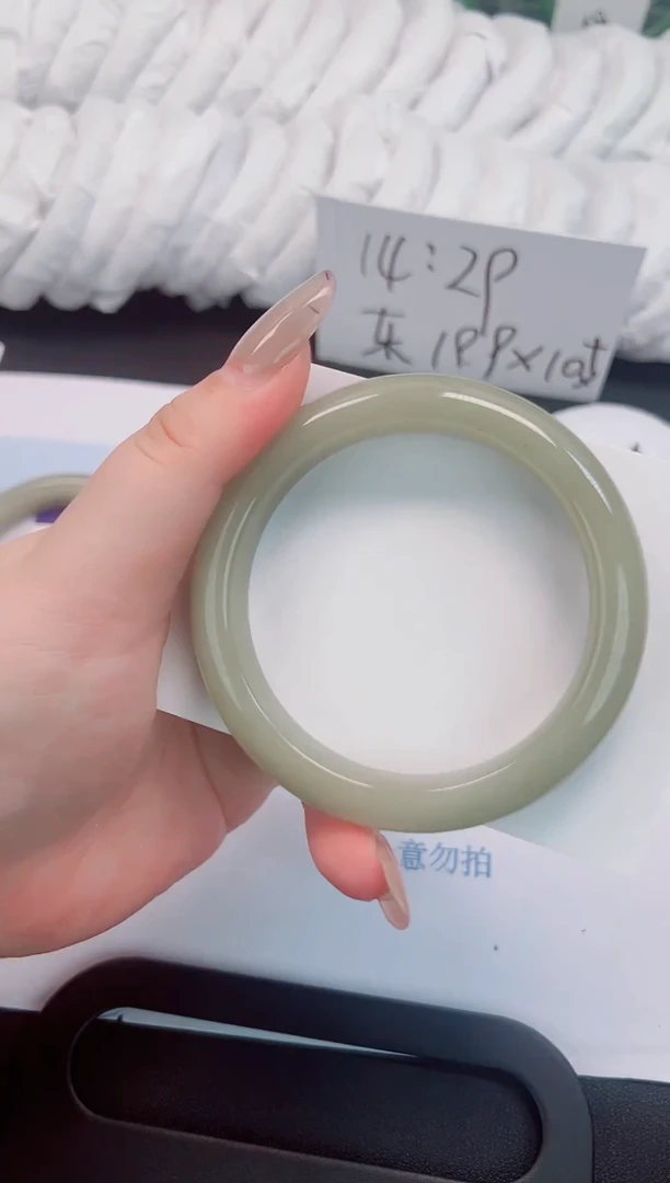 未镶嵌手镯石英质玉98-60.4