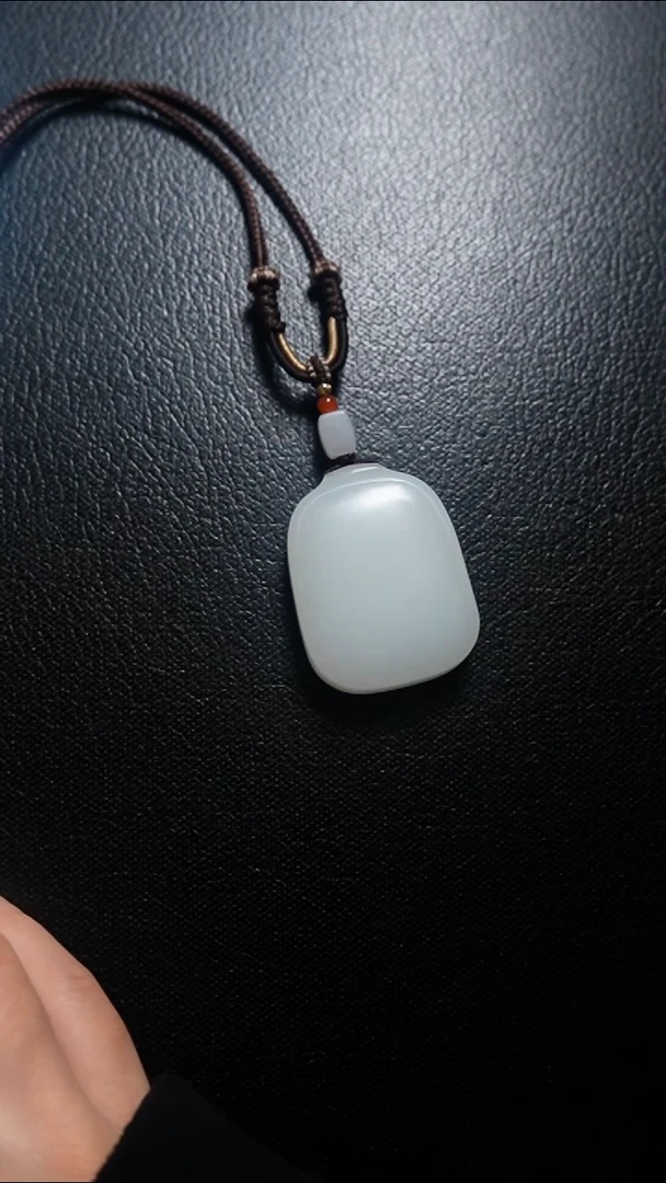 颈饰未镶嵌和田玉无事牌