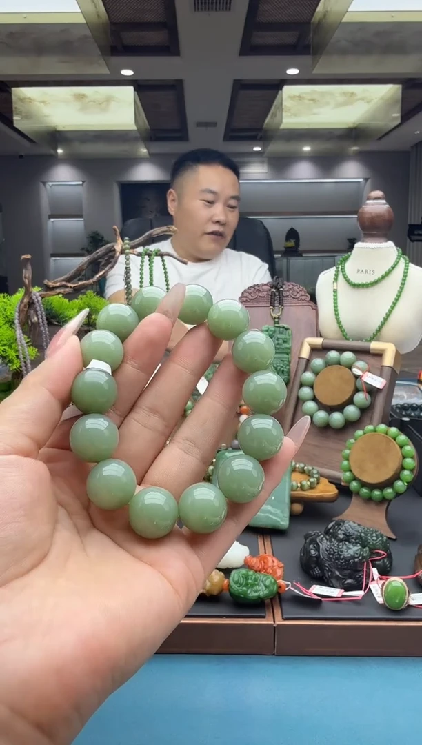 未镶嵌手串和田玉ebfq