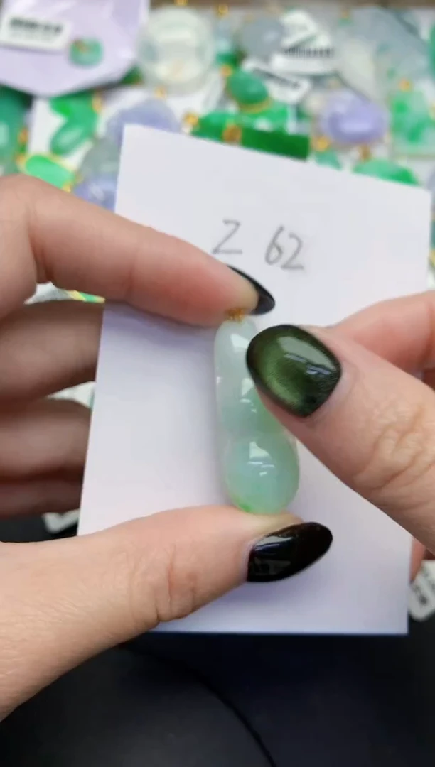 【闪购商品】翡翠颈饰18K金镶嵌000000000