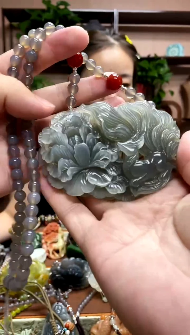 未镶嵌岫玉吊坠·
