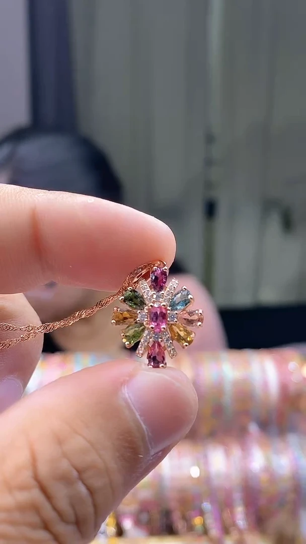 【闪购商品】碧玺吊坠银S925镶嵌43543543