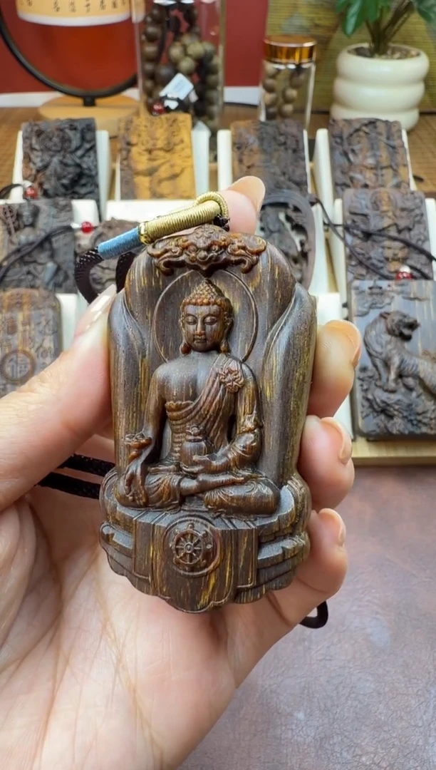 木木雕款芽庄 药师佛 7cm 送养香瓶
