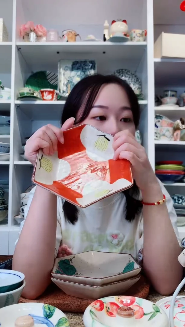 陶瓷濑户烧赤绘椿六角盘