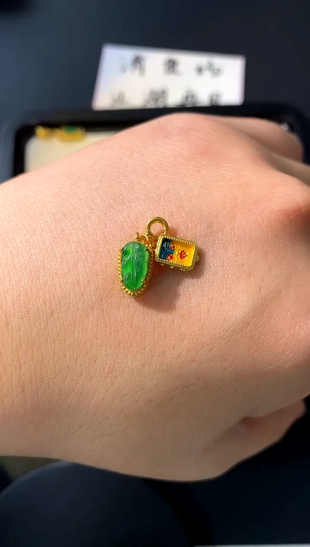 【闪购商品】翡翠颈饰银S925镀金镶嵌买断价 补