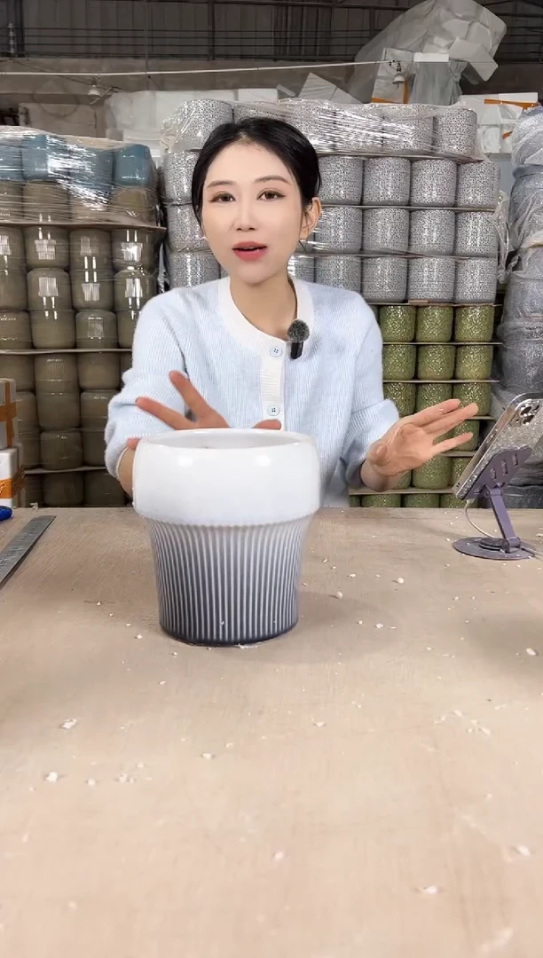 【闪购商品】陶瓷圆口半条纹渐变蓝小号14x16
