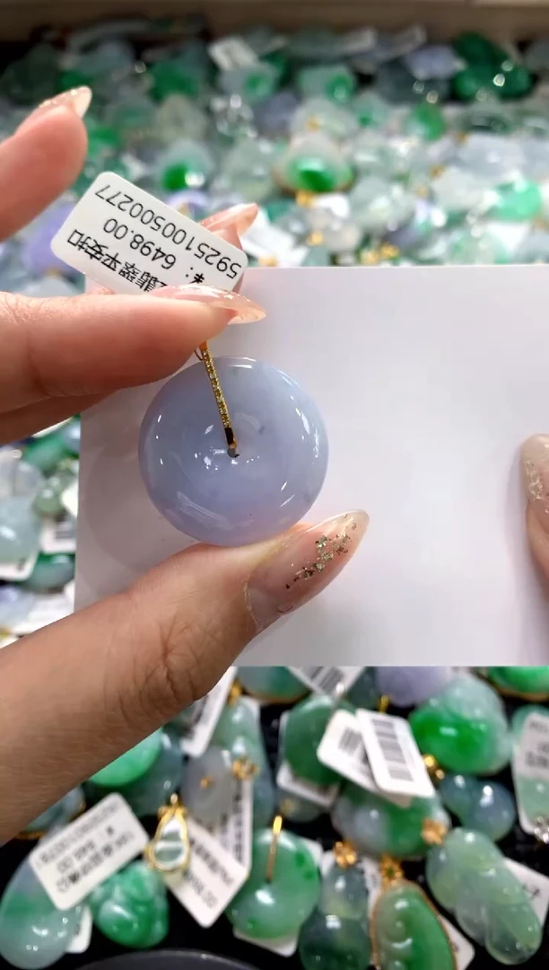 颈饰18K金镶嵌翡翠11111111