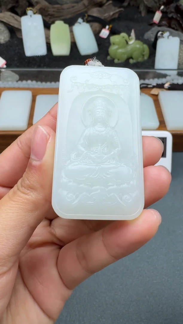 颈饰未镶嵌和田玉1