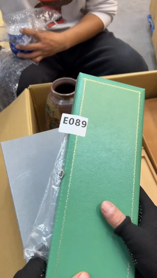 其他张*友089中古商品，谨慎参拍