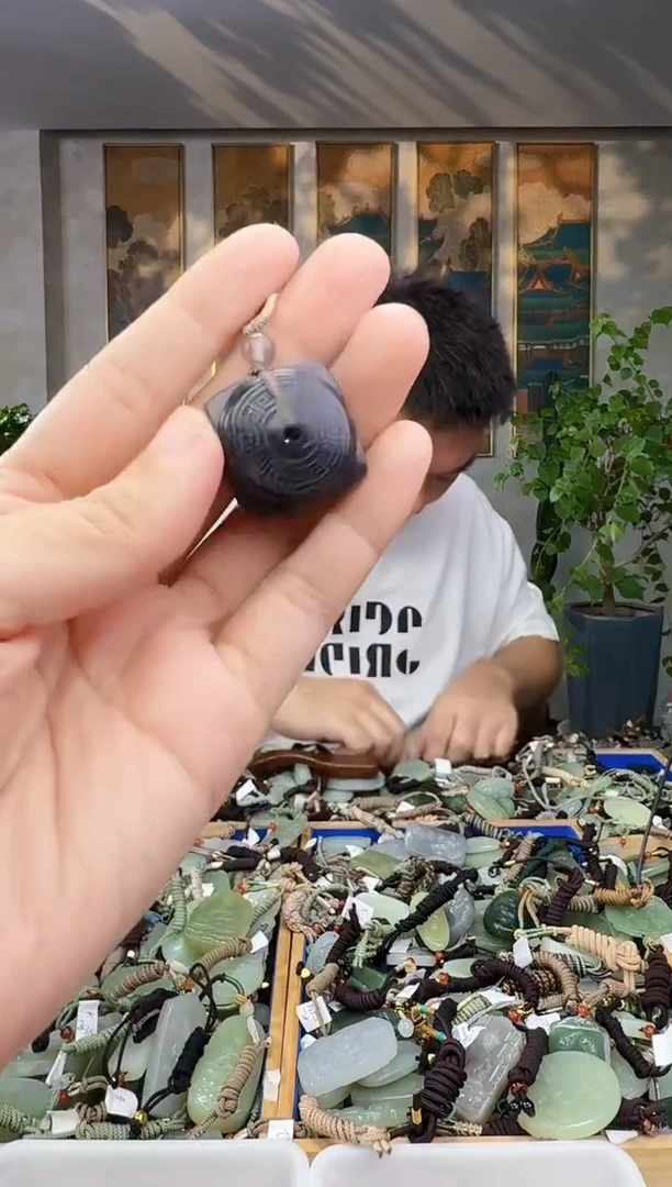 未镶嵌和田玉挂件拍一发一