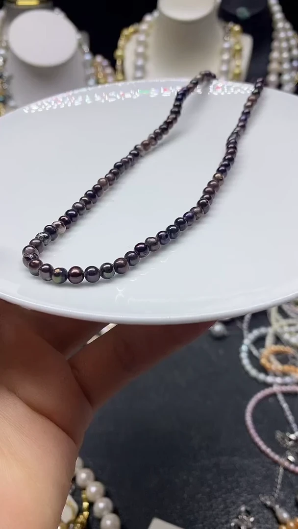 颈饰未镶嵌淡水珍珠多人