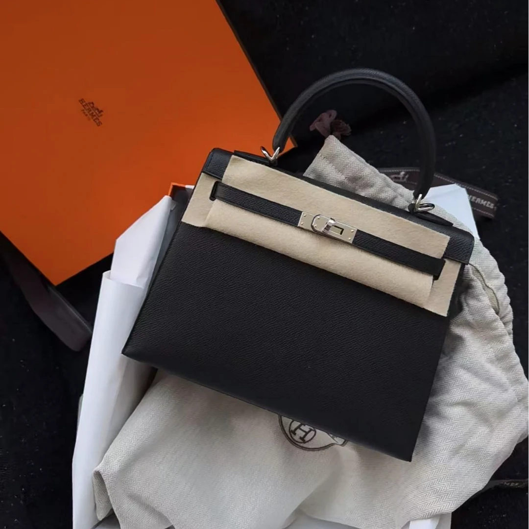 99新 Hermes/爱马仕 蔚蓝/黑银外缝 kelly 25 U刻 手提包 闲置新