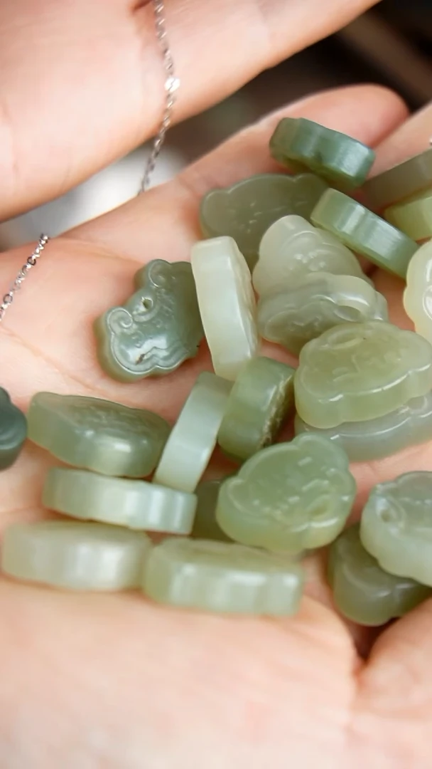 颈饰银S925镶嵌和田玉001 发一件