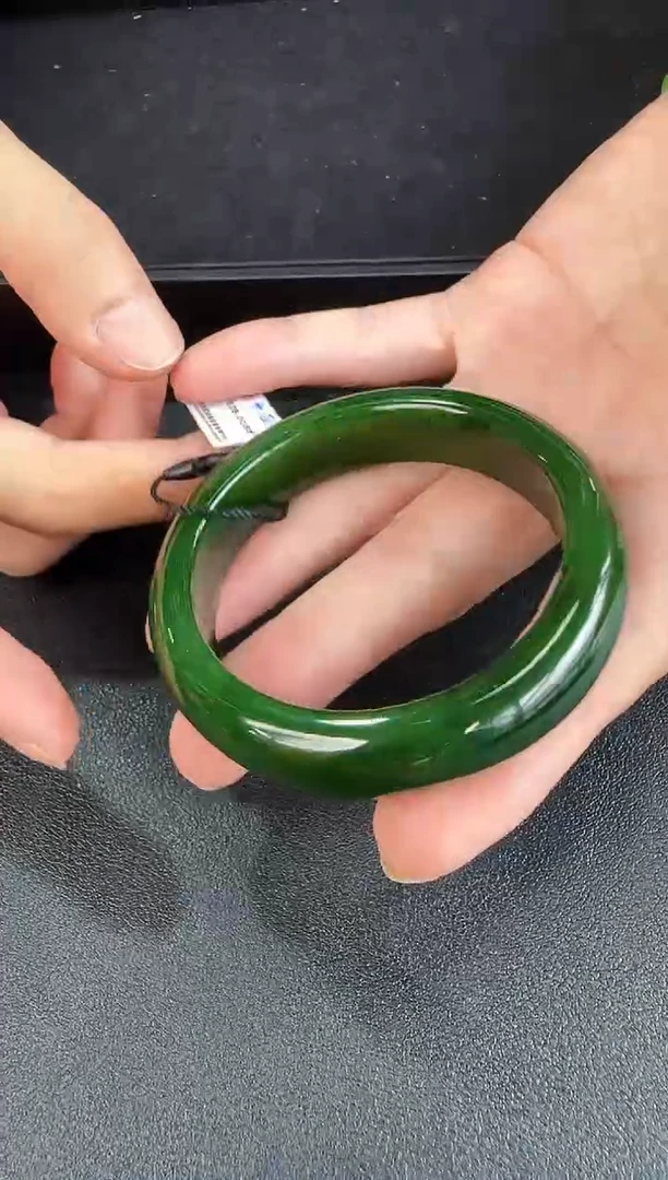 和田玉（碧玉）未镶嵌颈饰圈口约54-55