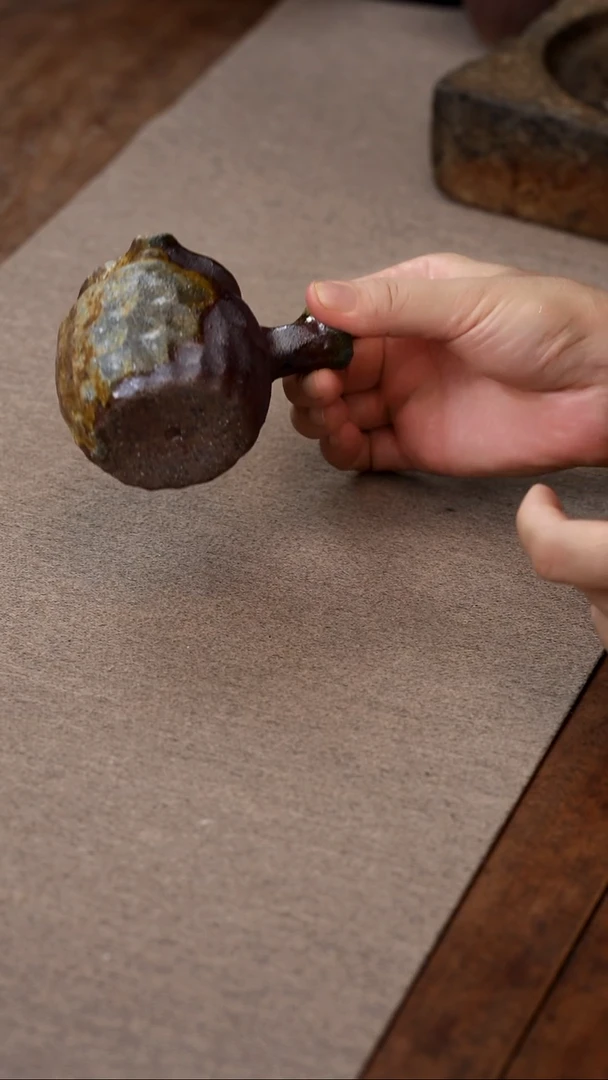 茶壶紫砂锤纹侧把公道杯