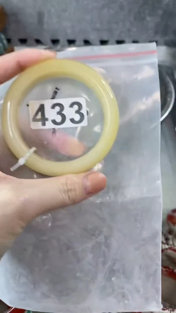 【闪购商品】石英质玉手镯未镶嵌5758+433