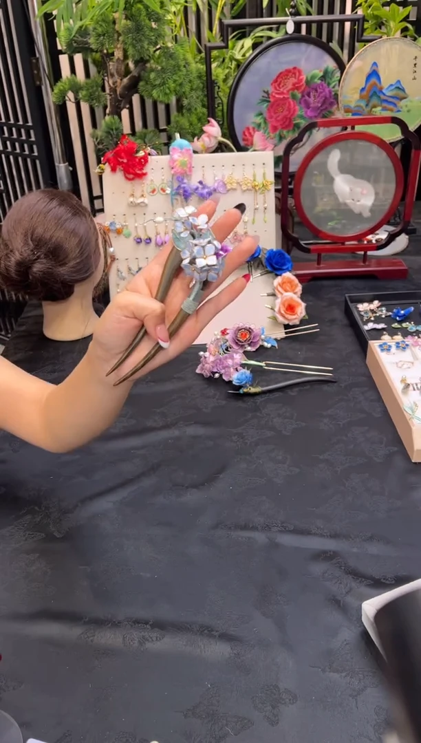 织绣海*澜非遗苏绣上饰品