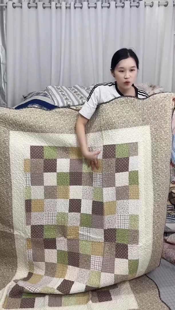 棉150*200波浪边百家被
