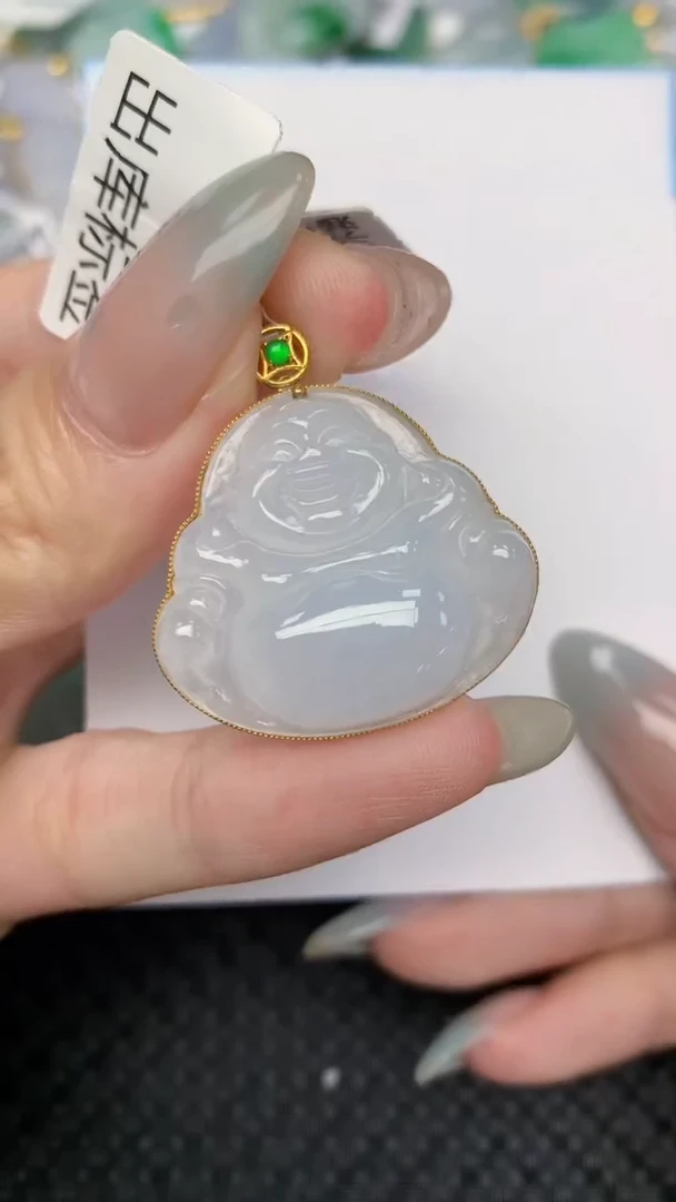翡翠18K金镶嵌颈饰天然翡翠a货