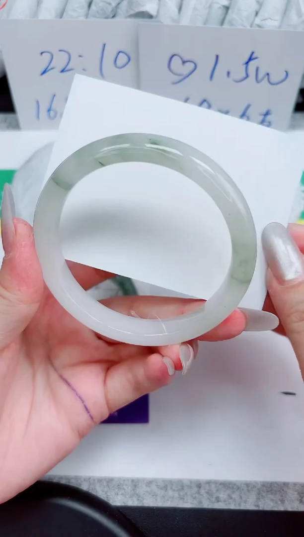 石英质玉手镯未镶嵌57-62.7