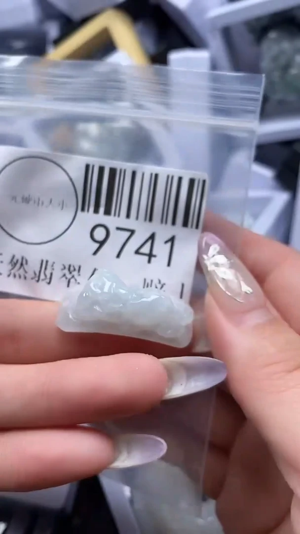 吊坠(不含链)未镶嵌翡翠9741