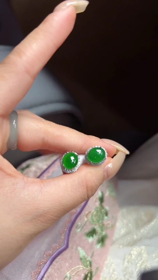 翡翠未镶嵌颈饰100714738