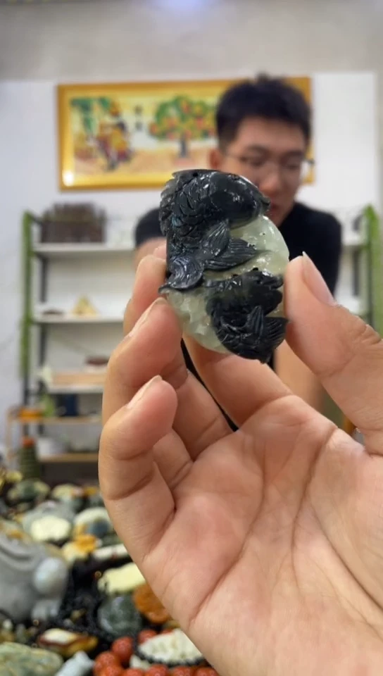 未镶嵌岫玉吊坠