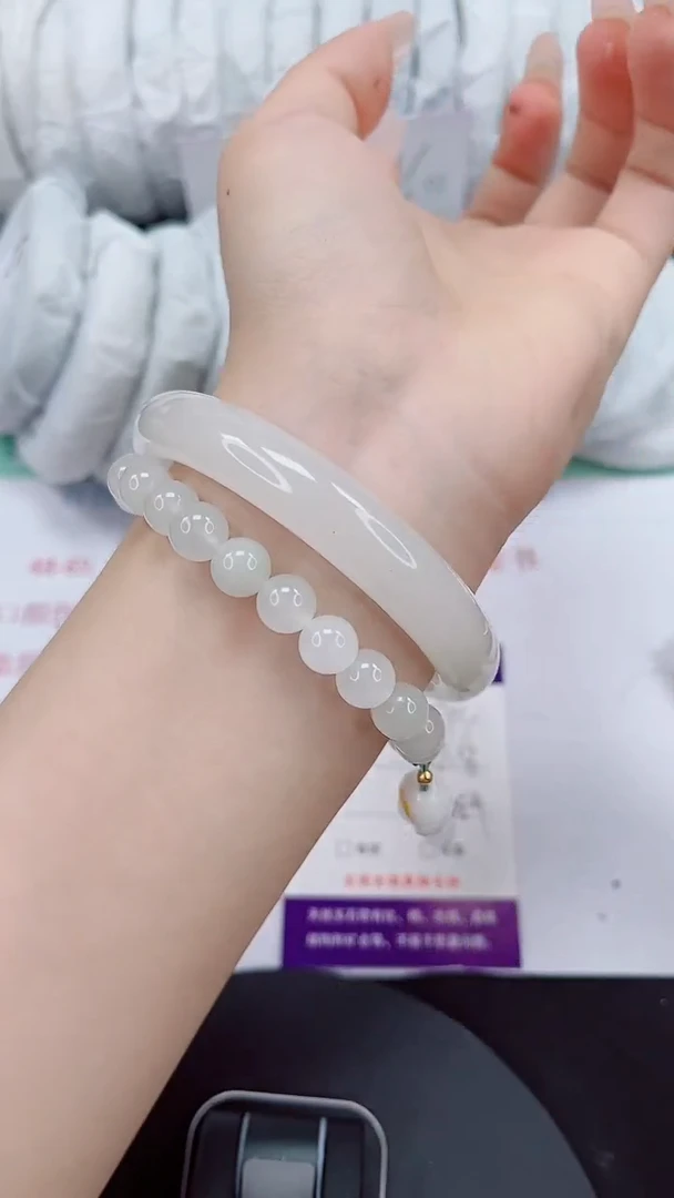 石英质玉手镯未镶嵌174-59/60