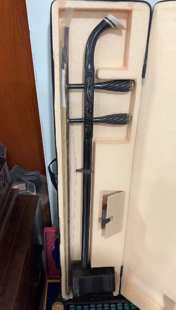 紫光檀二胡一套1