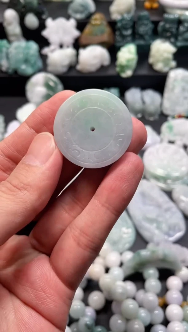 翡翠未镶嵌颈饰20  天然翡翠a货  平安扣