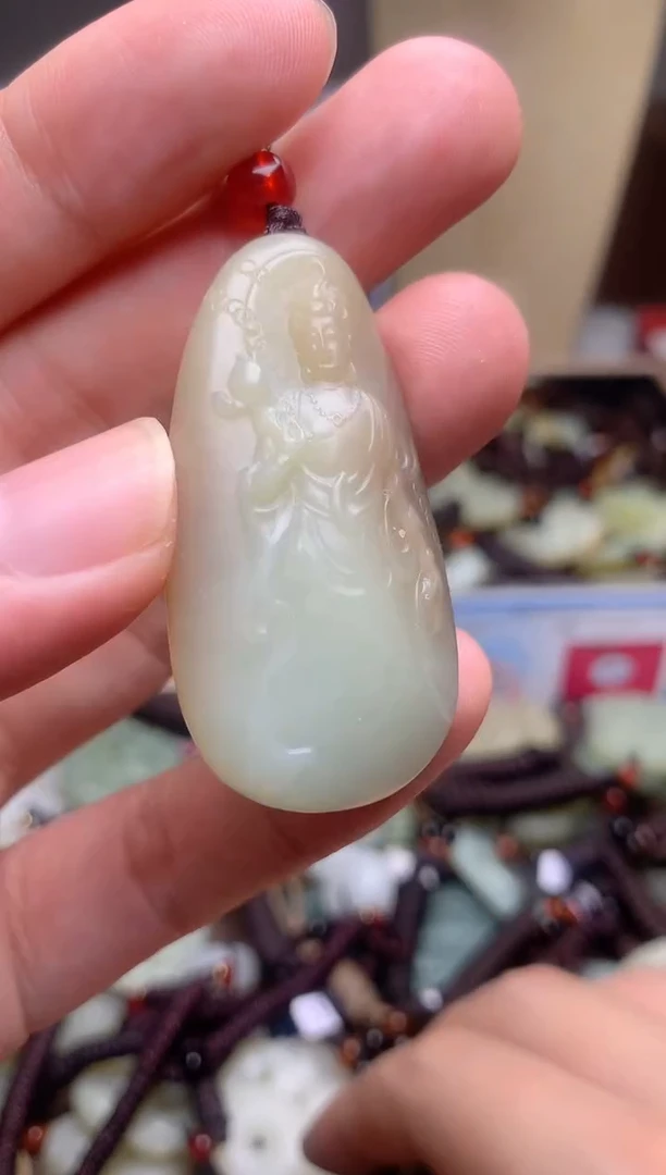 颈饰未镶嵌和田玉1