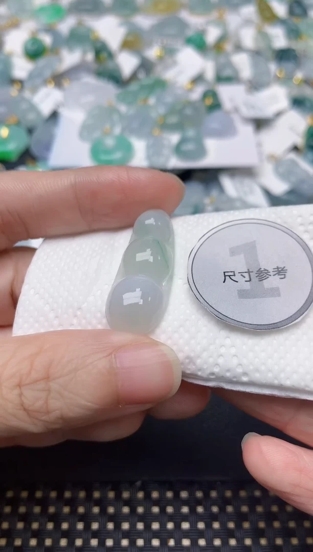 颈饰未镶嵌翡翠天然缅甸A货翡翠