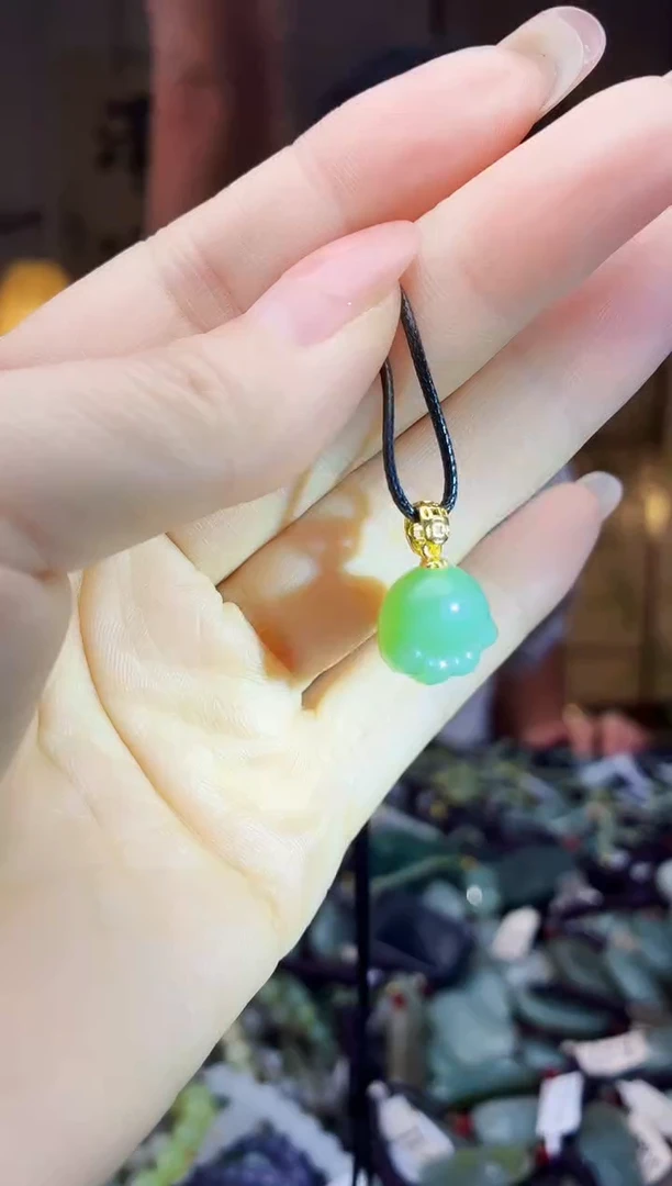 颈饰未镶嵌和田玉多样性发货，拍一发一