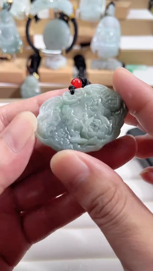 吊坠(赠链)未镶嵌翡翠10/16/34