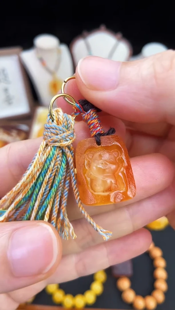 琥珀未镶嵌珠宝奇石柒月