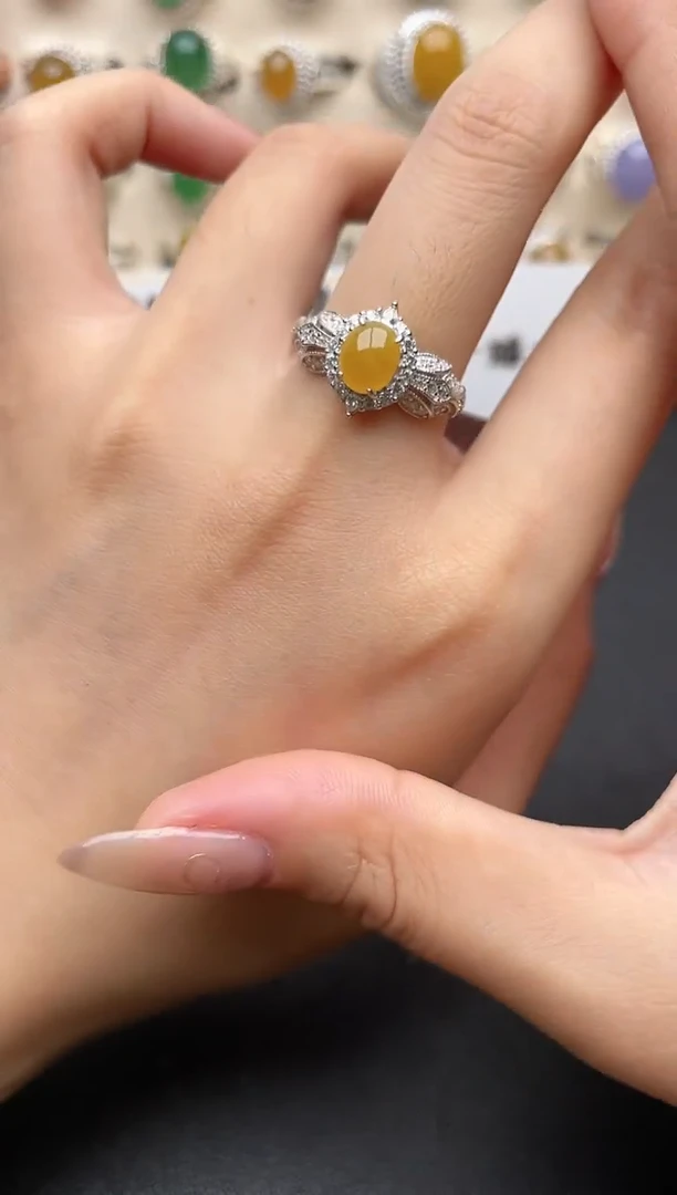 【闪购商品】翡翠戒指银S925镶嵌一物一证一礼盒