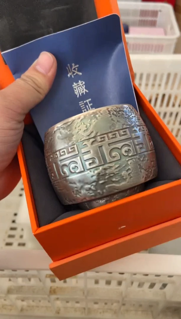 无运费险有瑕疵的摄影的产品有使用过的痕迹有点脏介意勿拍