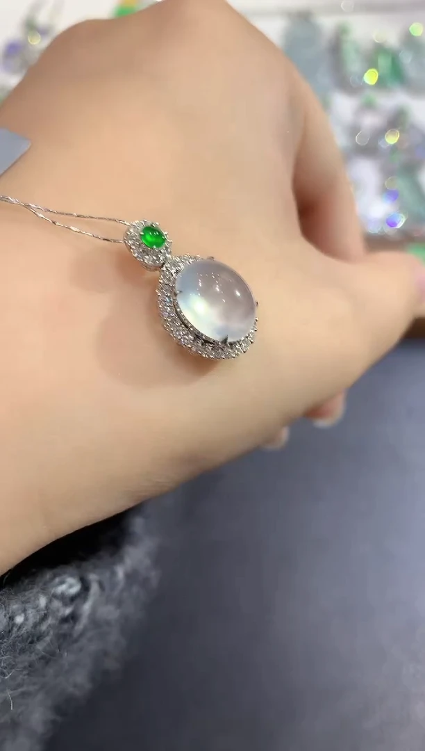 颈饰18K金镶嵌翡翠92-吊坠