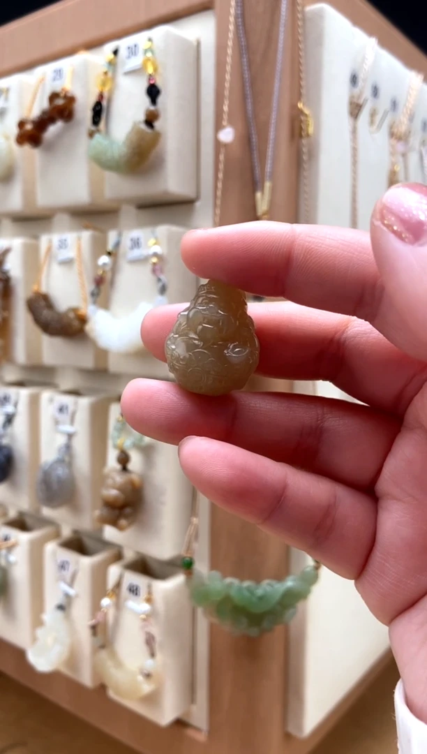 【闪购商品】和田玉（糖玉）颈饰未镶嵌财神爷吊坠