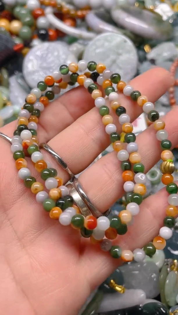 翡翠未镶嵌颈饰4mm/F/翡翠A货,一件也是批发价