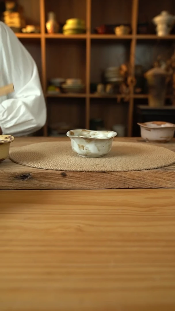 粉影系列的小号宽边帽子碗1个