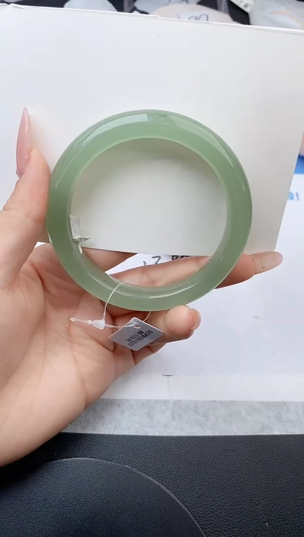 未镶嵌手镯石英质玉w163-DB61+