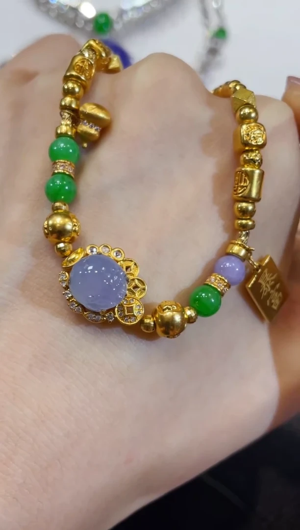 颈饰18K金镶嵌翡翠团购69