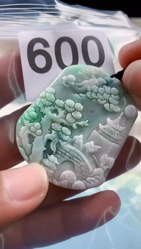 【闪购商品】翡翠颈饰未镶嵌天然翡翠吊坠挂件