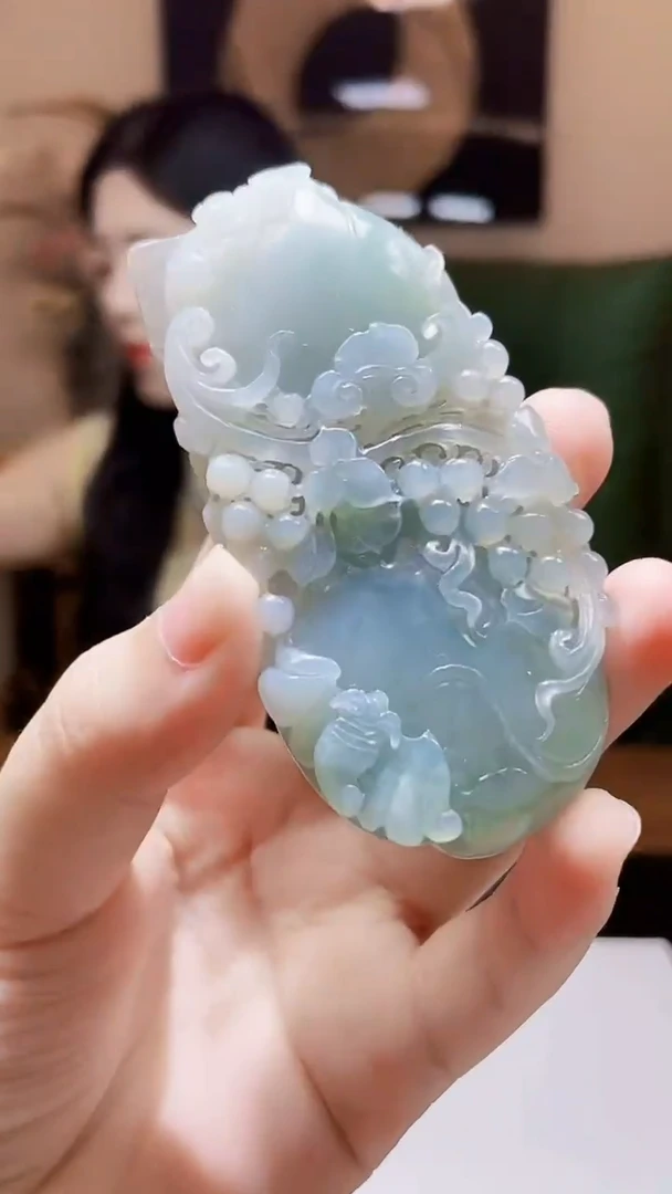 未镶嵌定制翡翠吊坠185