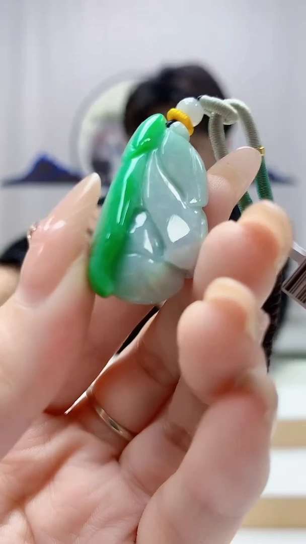 未镶嵌定制翡翠5145DD-毛货挂件50