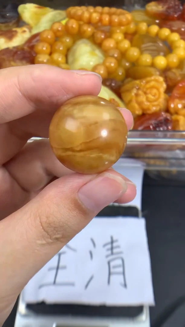 蜜蜡未镶嵌珠宝奇石1