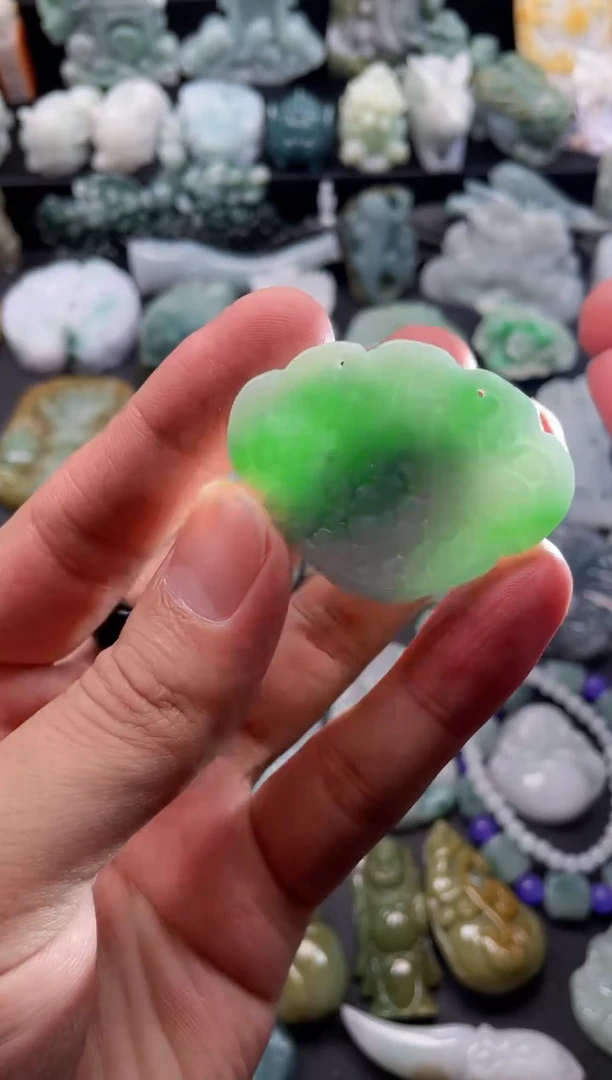 颈饰未镶嵌翡翠39  天然翡翠a货  仿古无事牌