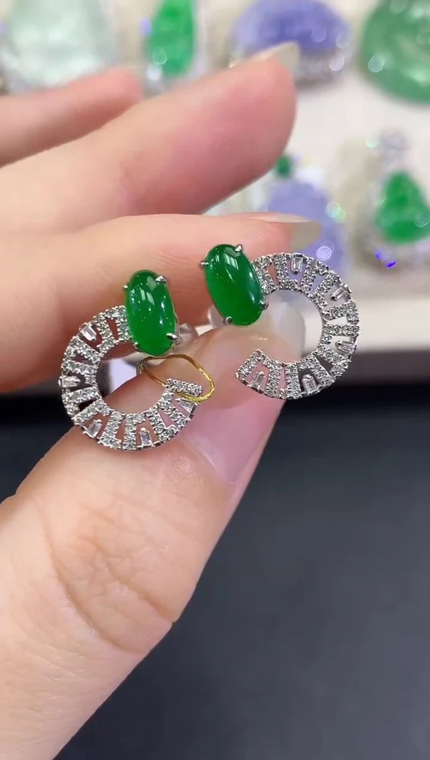 【闪购商品】翡翠耳饰18K金镶嵌A32